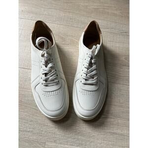 NEW Bria go to court sneakee